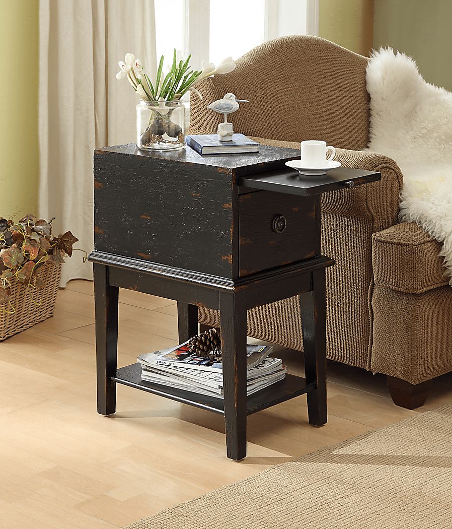 Rooms To Go Wellswood Black Accent Table